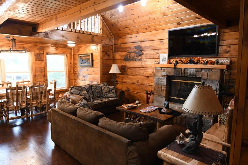 Bear Country Cabin Sevierville Eksteriør billede