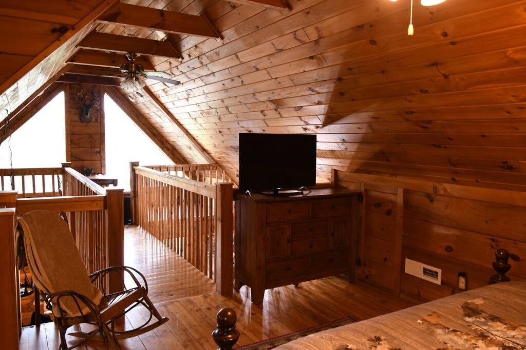 Bear Country Cabin Sevierville Eksteriør billede